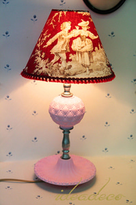 [Sale!!] 빈티지 베이비 핑크 컬러의 비스크 테이블 램프