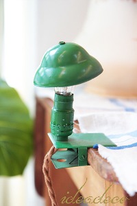 빈티지 초록초록 틴 버섯 집게 램프